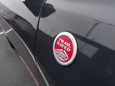 Used 2018 Jeep Compass Trailhawk w/ Navigation Group image 15