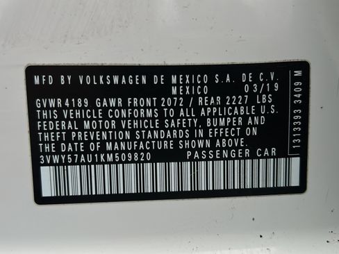 Used 2019 Volkswagen Golf S image 44