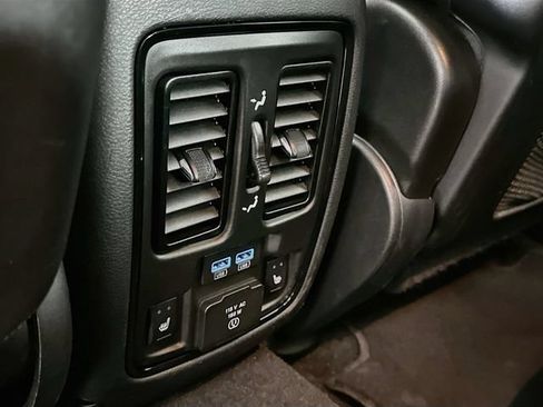 Used 2022 Dodge Durango GT AWD/4WD image 31