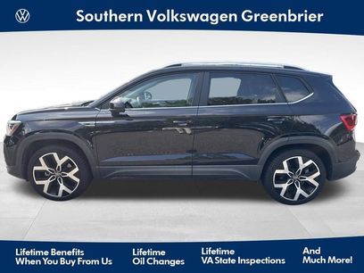 Used 2022 Volkswagen Taos SEL w/ Panoramic Sunroof Package