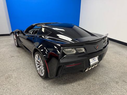 Used 2016 Chevrolet Corvette Z06 w/ 2LZ Preferred Equipment Group image 12
