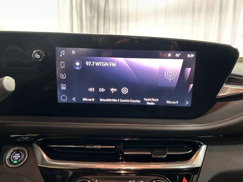 Used 2024 Buick Envista Sport Touring w/ Convenience I Package image 17