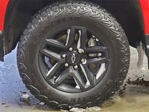 Certified 2023 Chevrolet Silverado 1500 Custom Trail Boss w/ LPO, Dark Essentials Package image 8