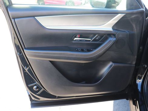 Used 2025 MAZDA CX-70 3.3 Turbo w/ Preferred Package image 8