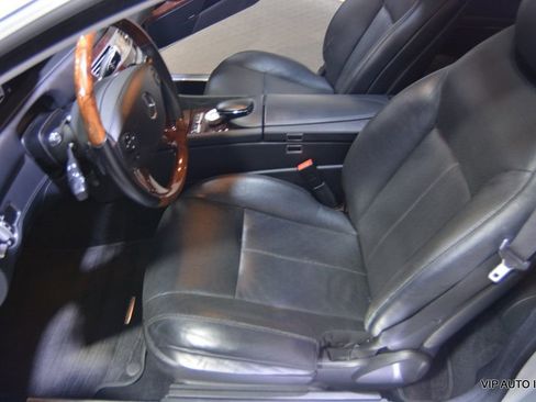 Used 2010 Mercedes-Benz CL 550 4MATIC image 25