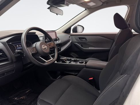 Used 2023 Nissan Rogue S AWD/4WD image 10