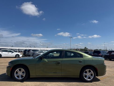 Used 2023 Dodge Charger SXT RWD image 13