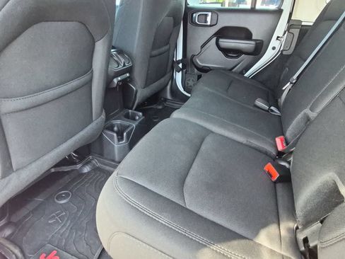 Used 2021 Jeep Wrangler Unlimited Sport AWD/4WD image 17