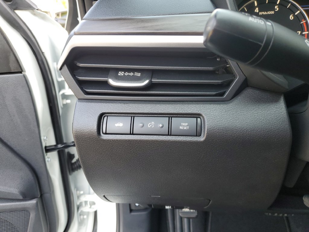 Certified 2025 Nissan Altima 2.5 SV FWD image 22