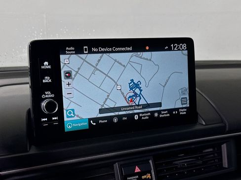 Used 2025 Honda Pilot Touring image 29