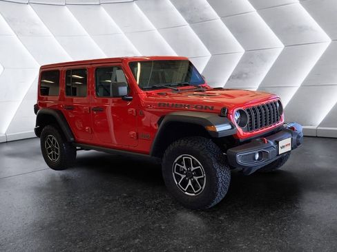 Used 2025 Jeep Wrangler Unlimited Rubicon image 1