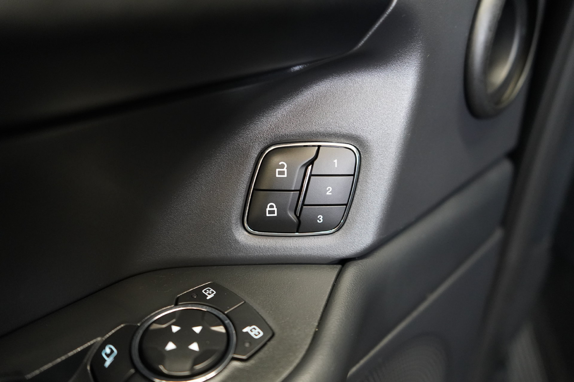 Used 2024 Ford Expedition Max Platinum AWD/4WD image 10