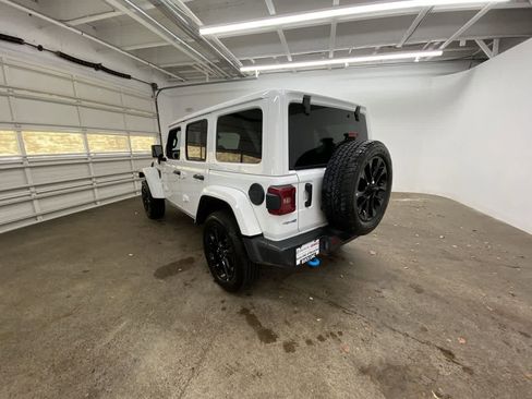 Used 2024 Jeep Wrangler Sahara image 4