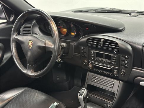 Used 2004 Porsche 911 GT3 RS image 33