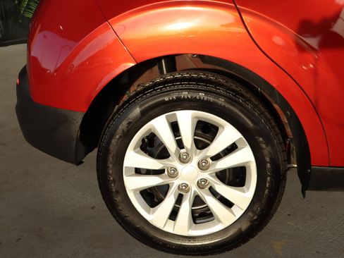 Used 2021 Kia Soul LX image 5