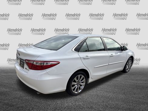 Used 2017 Toyota Camry XLE image 10
