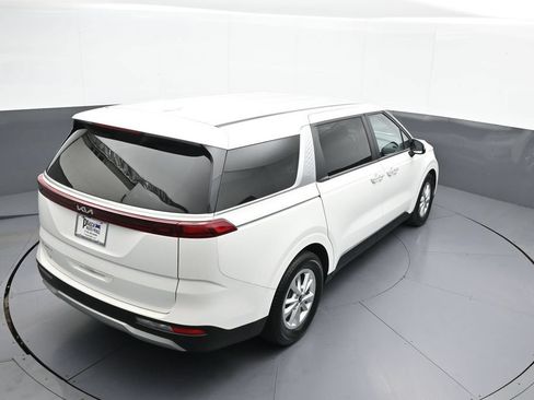 Certified 2024 Kia Carnival LX FWD image 37