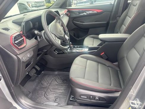 Used 2026 Chevrolet TrailBlazer RS w/ Convenience Package FWD image 7