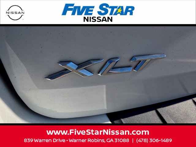 Used 2024 Ford Explorer XLT w/ Equipment Group 202A RWD image 12