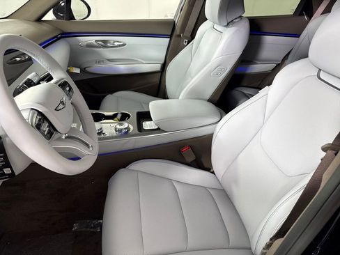 New 2026 Genesis GV70 2.5T Advanced AWD/4WD image 12