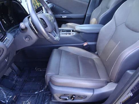 Used 2025 Lexus TX 350 AWD w/ Technology Package image 6