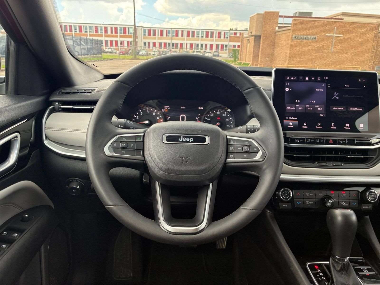Used 2025 Jeep Compass Limited AWD/4WD image 34