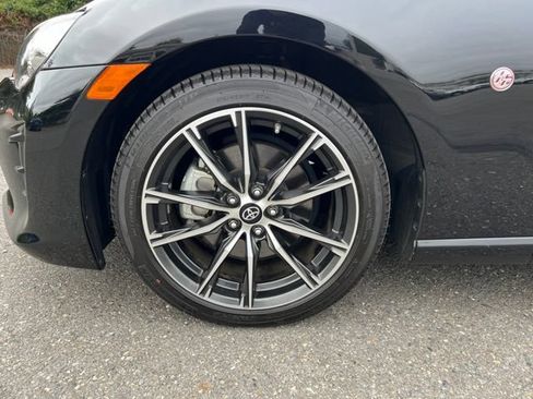 Used 2020 Toyota 86 RWD image 10