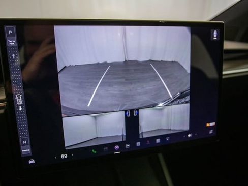 Used 2022 Tesla Model X Plaid image 52