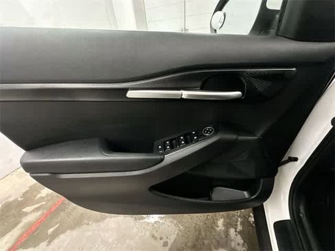 Used 2023 Kia Seltos LX image 16