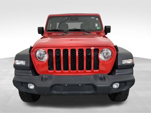 Used 2024 Jeep Wrangler Unlimited Sport AWD/4WD image 9