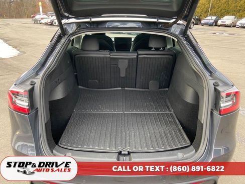 Used 2021 Tesla Model Y Long Range image 18