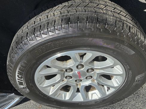 Used 2019 GMC Yukon XL SLT w/ Open Road Package image 21