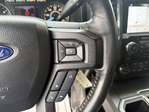 Used 2018 Ford F150 XLT w/ Equipment Group 302A Luxury AWD/4WD image 19
