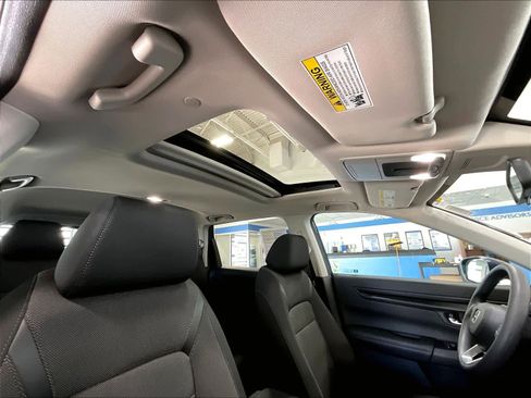 Certified 2025 Honda CR-V EX image 22