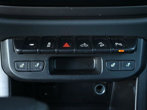 Used 2019 Chevrolet Colorado Z71 image 33