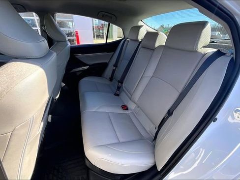 Used 2025 Toyota Camry XLE image 26