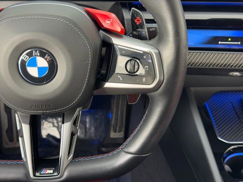 Used 2025 BMW M5 w/ Carbon Package image 24