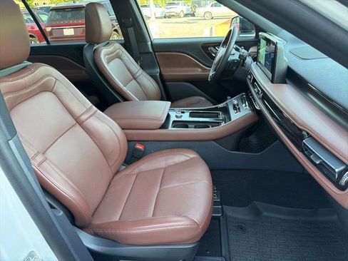 Used 2025 Lincoln Aviator Reserve w/ Illumination Package RWD image 29