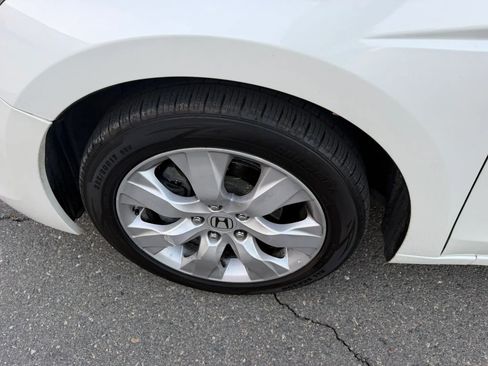 Used 2010 Honda Accord EX-L image 30