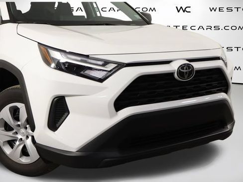 Used 2025 Toyota RAV4 LE FWD image 40