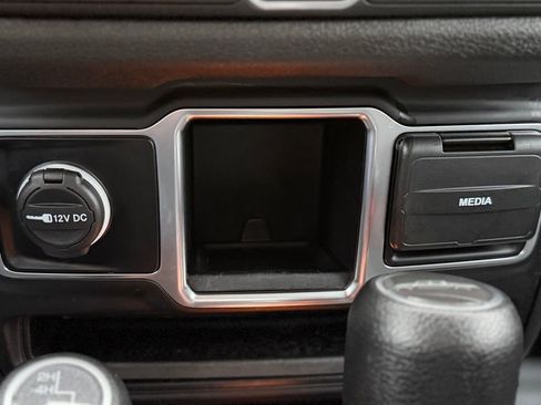 Used 2024 Jeep Gladiator Sport image 16