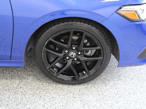 Used 2023 Honda Civic Sport image 5