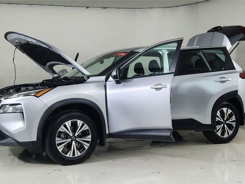 Certified 2022 Nissan Rogue SV image 10