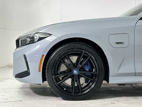 Used 2023 BMW 330e xDrive w/ M Sport Package image 19