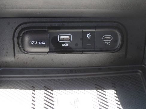 Certified 2024 Kia Sportage EX FWD image 37