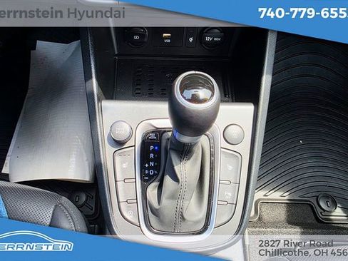 Used 2022 Hyundai Kona Limited w/ Winter Weather Package AWD/4WD image 21