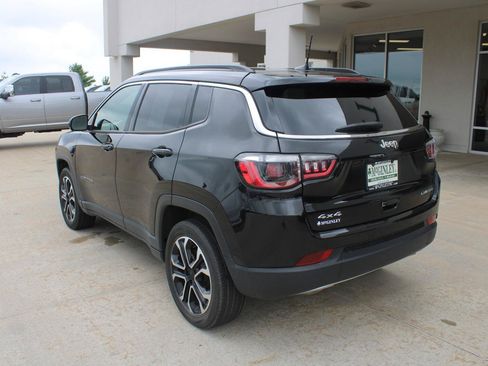 Used 2023 Jeep Compass Limited AWD/4WD image 9