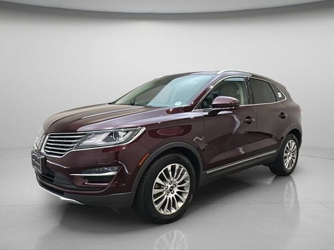 Used 2017 Lincoln MKC Reserve AWD/4WD image 2