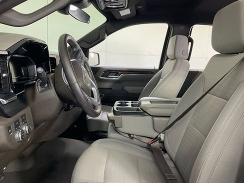 Used 2024 GMC Sierra 1500 SLE AWD/4WD image 28