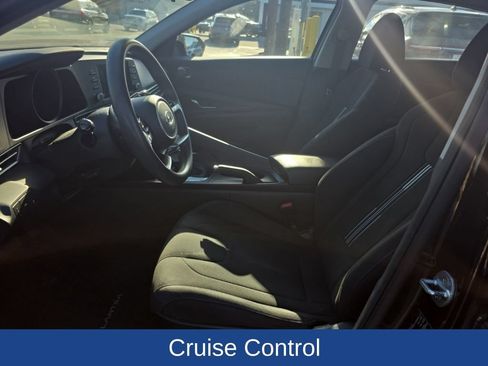 Used 2021 Hyundai Elantra SEL w/ Cargo Package FWD image 9